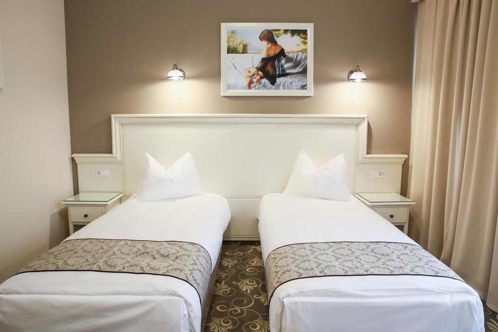 Hotel Montana Vişeu de Sus Δωμάτιο φωτογραφία